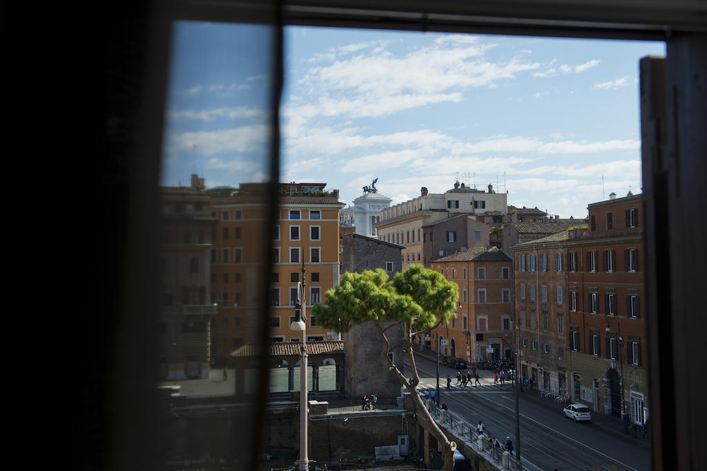 Torre Argentina Relais - Residenze Di Charme Hotel Rome Bagian luar foto